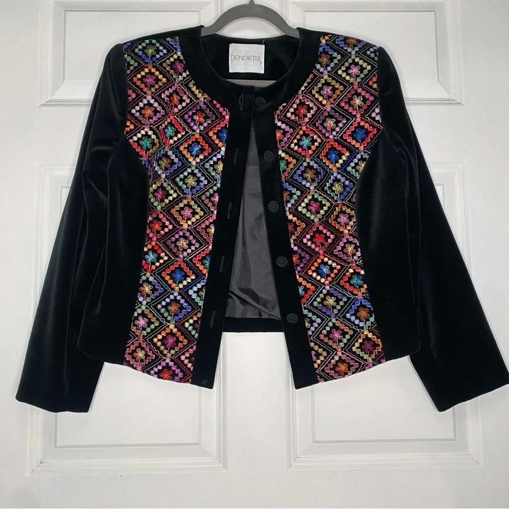 Vintage DONCASTER Crop Multicolor Geometric Floral Velvet Jacket Size 12 Petite